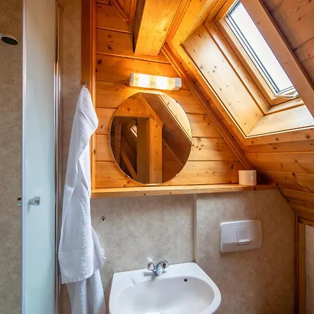 בית נופש Mit Talblick In *