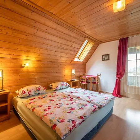 Mit Talblick In טודמוס