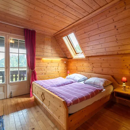 Mit Talblick In בית נופש *