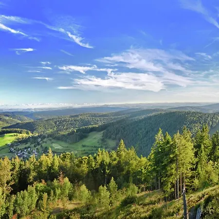 בית נופש Mit Talblick In *